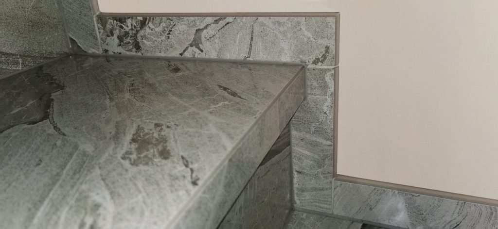 Posebna obdelava nikostenske obrobe batiskope